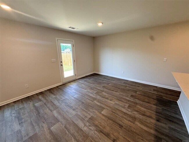 Foto del edificio - 7708 Shaddix St