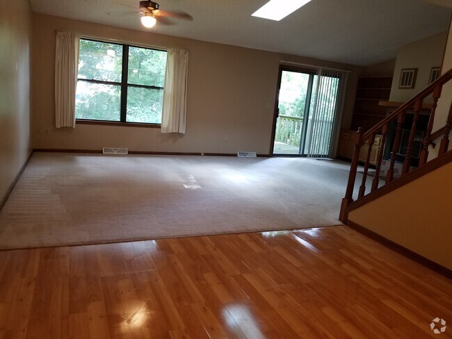 Building Photo - 1248 Dolen Pl