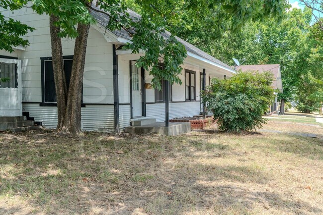 Foto del edificio - 1410 Sycamore St