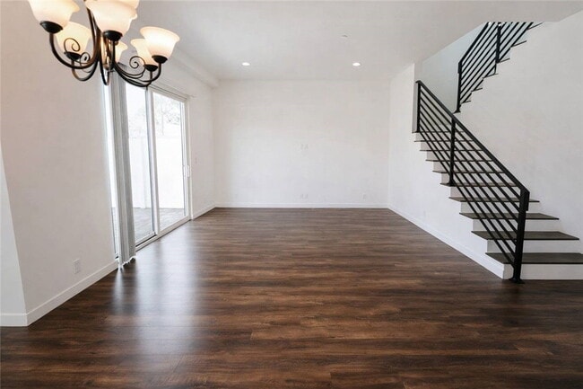 Foto del edificio - 18919 Gault St