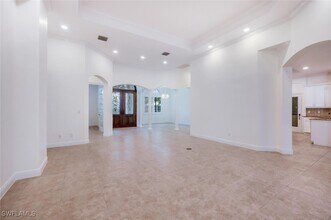 Building Photo - 600 6th Ave N