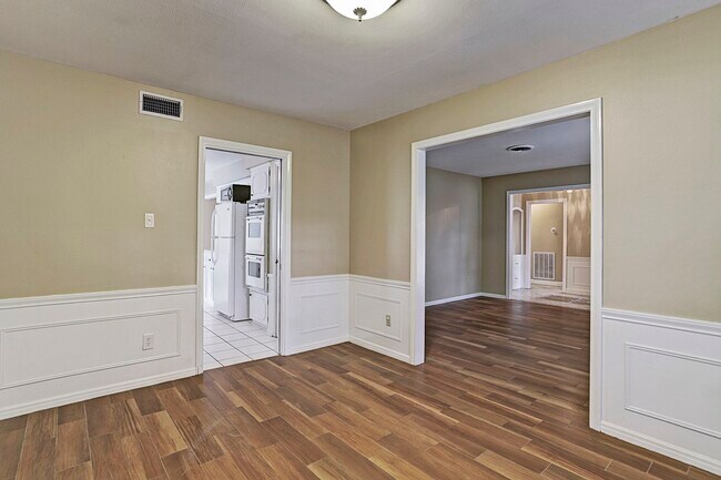 Foto del edificio - 1070 Curtin St