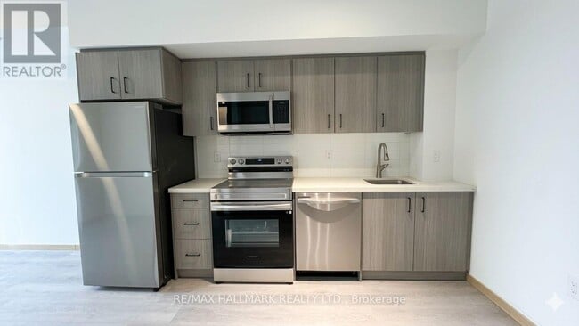 Building Photo - 3429 Sheppard Ave E