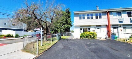 Building Photo - 109 Roosevelt Dr