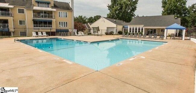Building Photo - 509 Northlake Dr