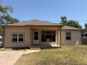 Building Photo - 2368 N Erie Ave