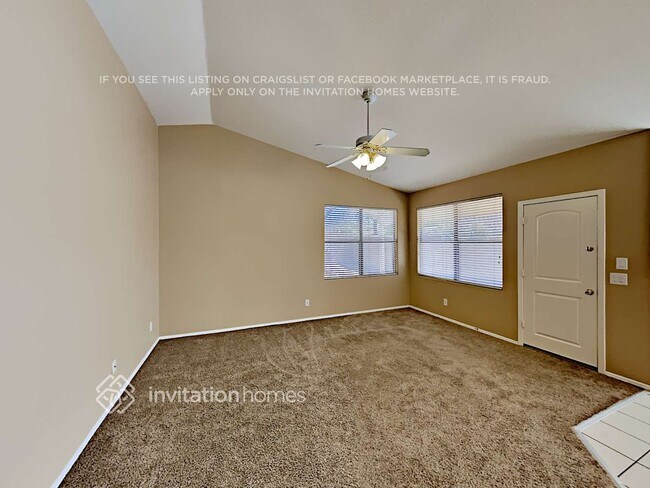 Building Photo - 9832 E Olla Ave