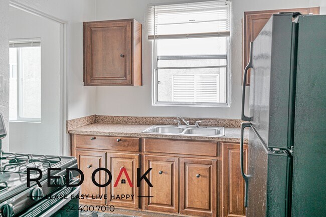 Foto del edificio - 456-460 Cowles -6