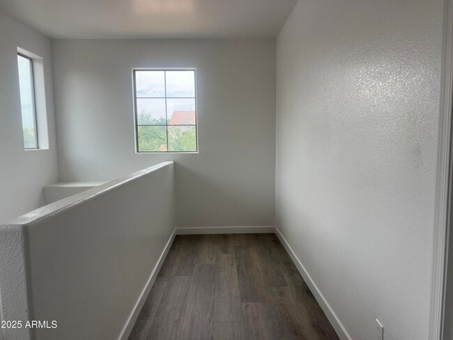 Building Photo - 3915 E Morelos St