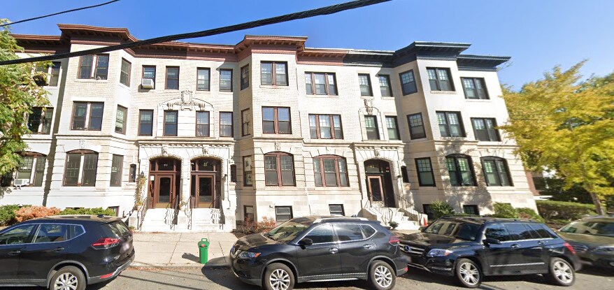 Primary Photo - 93 Marion St