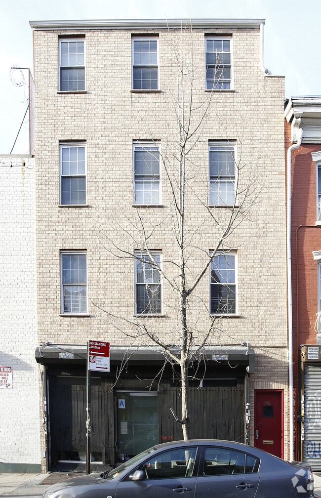 Foto del edificio - 296 Grand St