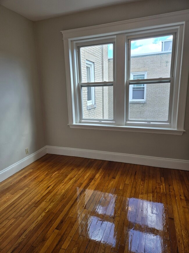 Building Photo - 1189 Commonwealth Ave