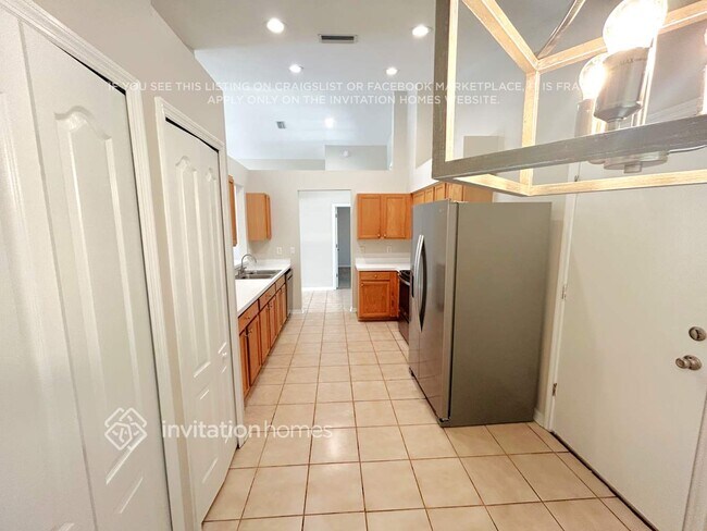 Foto del edificio - 909 Ridge Haven Dr