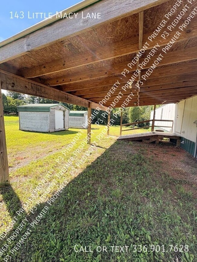 Building Photo - 143 Little Macy Ln