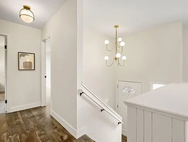 Foto del edificio - Beautiful, Newly Remodeled Home In Great Location!