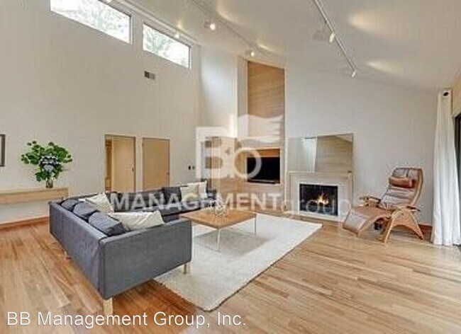 Building Photo - 3 br, 3.5 bath House - 3730 SW Shattuck Rd
