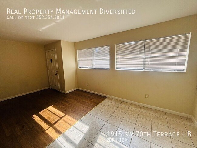 Foto del edificio - 1915 SW 70th Terrace