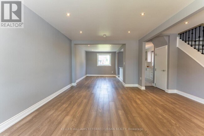 Building Photo - 468 Midland Ave
