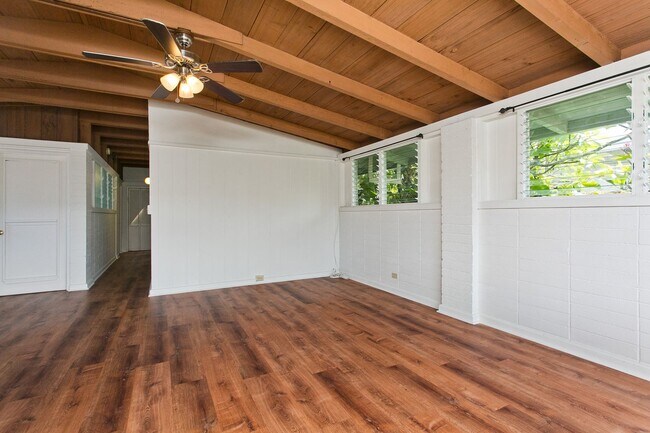 Foto del edificio - Kailua Pet Friendly - 3 bedroom, 1 bathroom