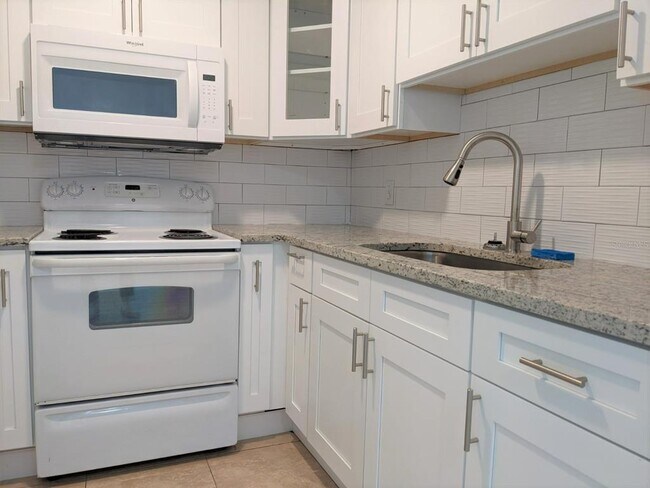 Foto del edificio - 1260 70th St N