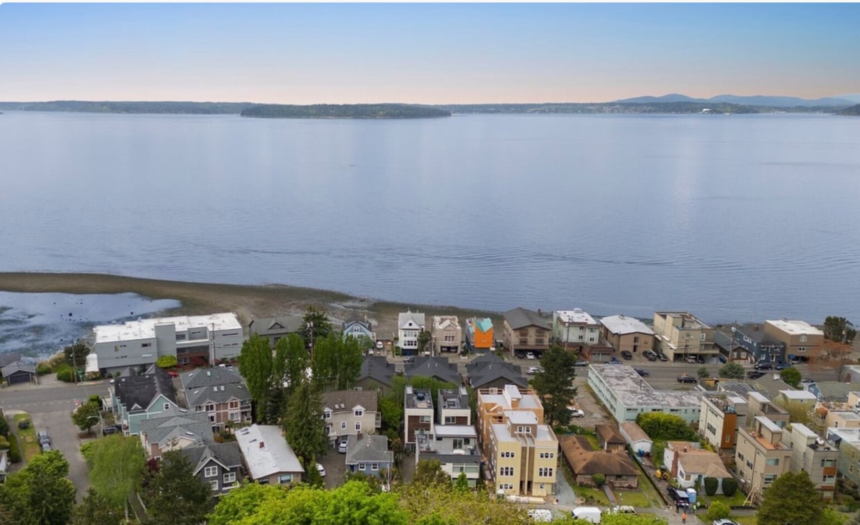 Primary Photo - 4135 Chilberg Ave SW