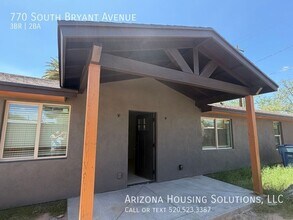 Building Photo - 770 S Bryant Ave