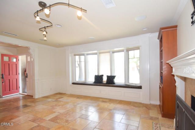 Building Photo - 1176 Red Oak Pl
