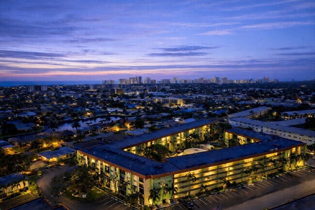 Foto del edificio - 5300 NE 24th Terrace