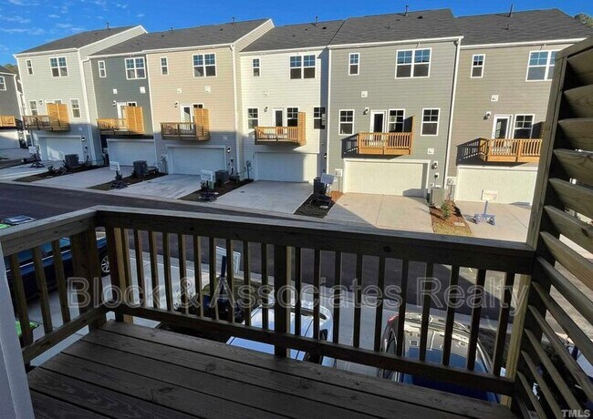 Foto del edificio - 108 Asher Ct