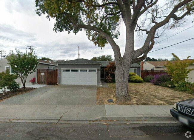 Building Photo - 3493 Flora Vista Ave