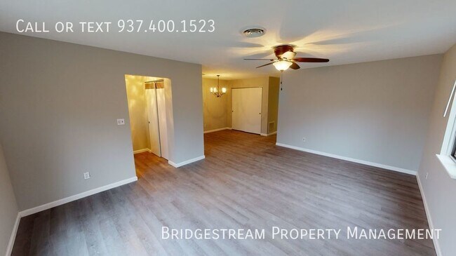 Building Photo - Beautiful 2 bedroom, 2 full bath ranch dup...