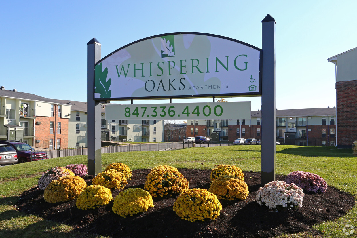 Foto principal - Whispering Oaks Apartments