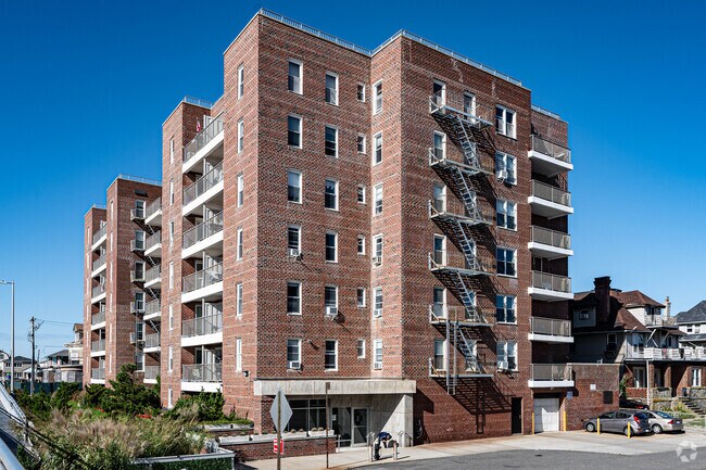 Building Photo - 12410 Ocean Promenade