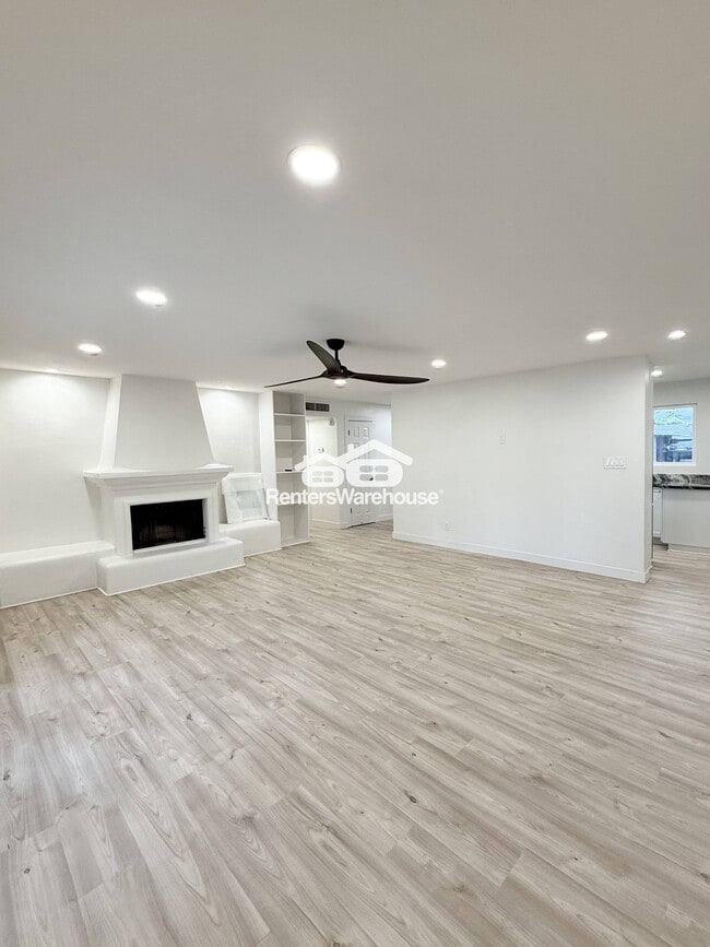 Building Photo - 7507 E Highland Ave