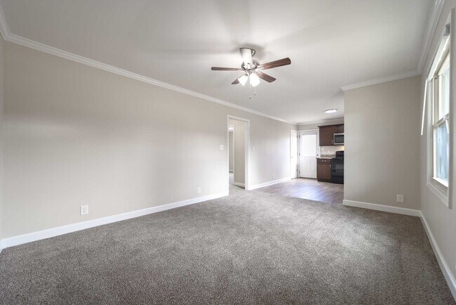 Foto del edificio - Look and Lease Special! $200 off rent!!!