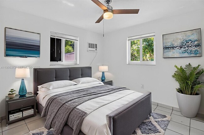 Foto del edificio - 1864 NW 28th St