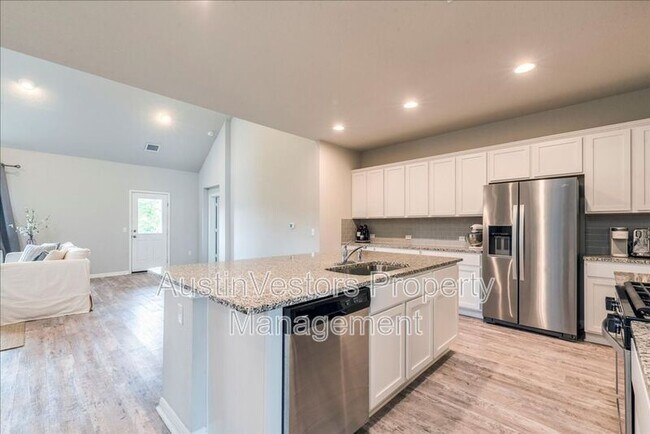 Foto del edificio - 125 Groesbeck Ln