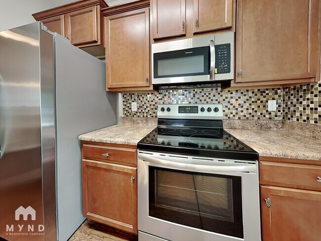 Building Photo - 70 Briar Ridge Ln