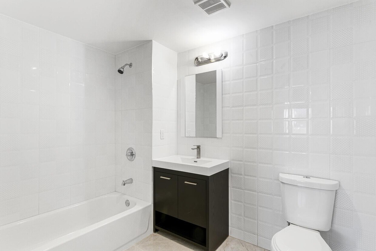 7026 Queens Blvd Unit 5A, Queens, NY 11377 Room for Rent in Queens