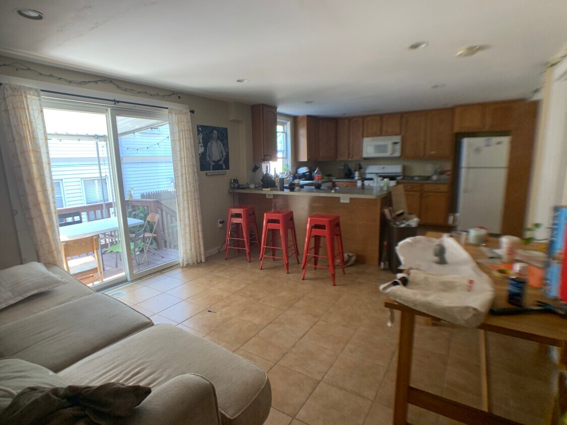 Foto principal - 35 Conwell Ave