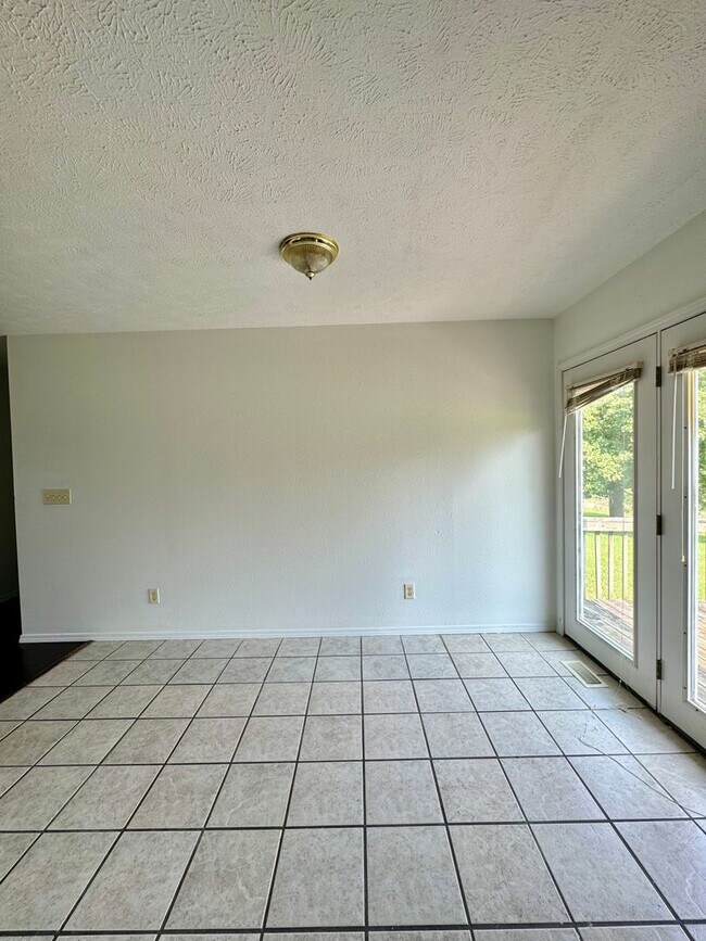 Building Photo - 6297-MF2-E1