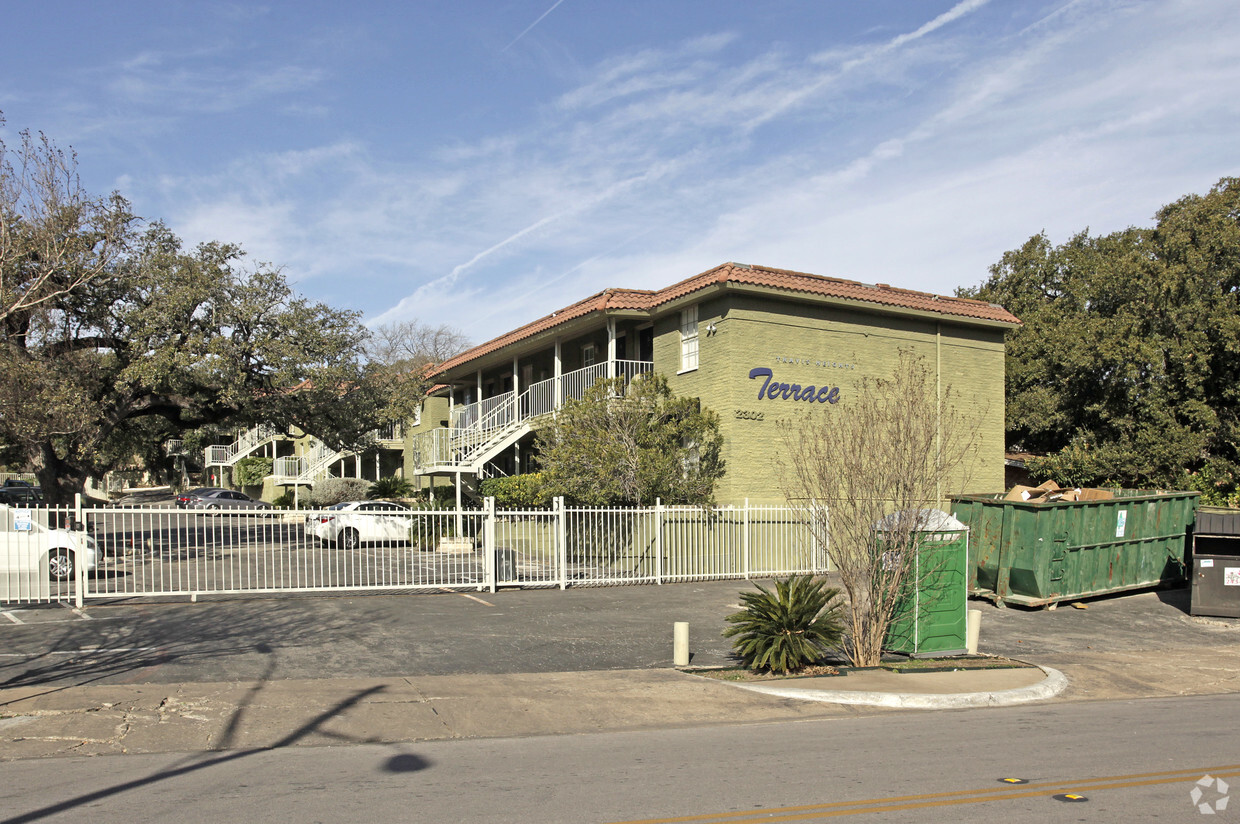 Building Photo - Travis Heights Terrace