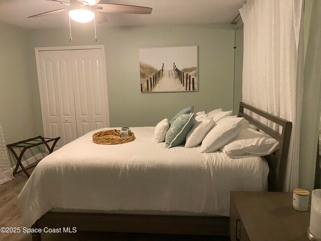 Foto del edificio - 781 Sunset Lakes Dr