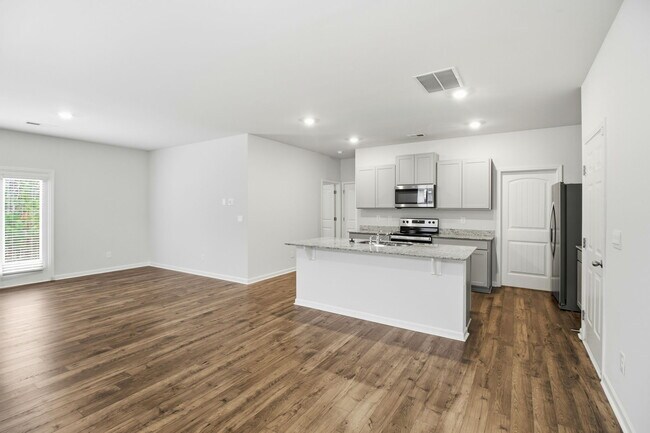 Foto del edificio - 8279 Bluewater Dr