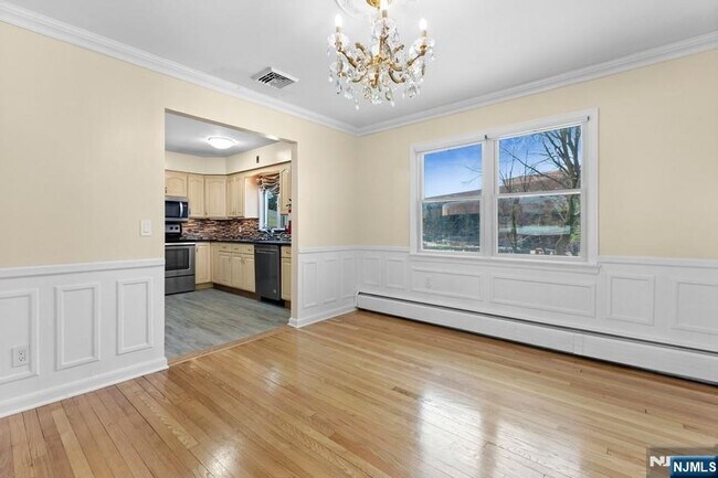 Building Photo - 234 Totowa Rd