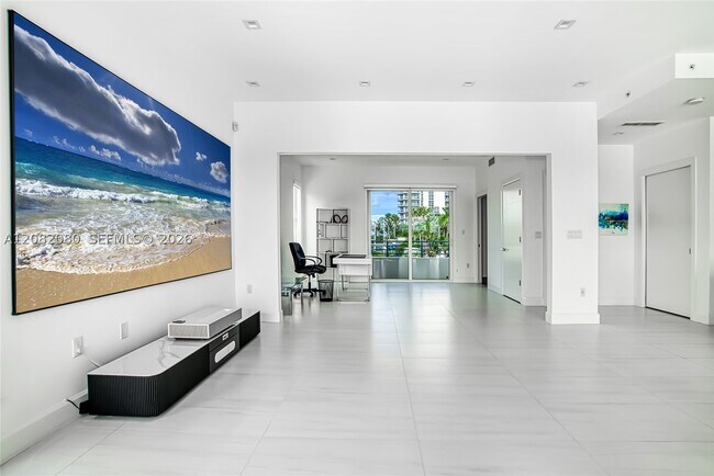 Building Photo - 6100 N Ocean Dr