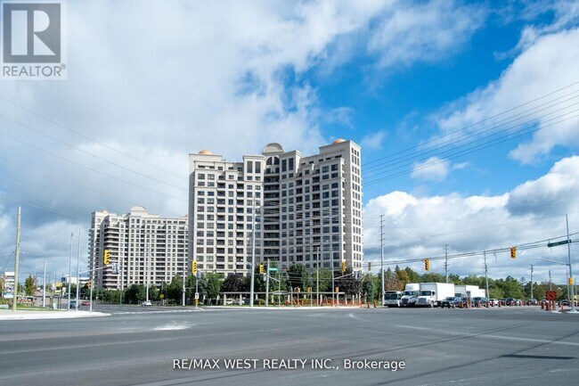 Building Photo - 9225 Jane St