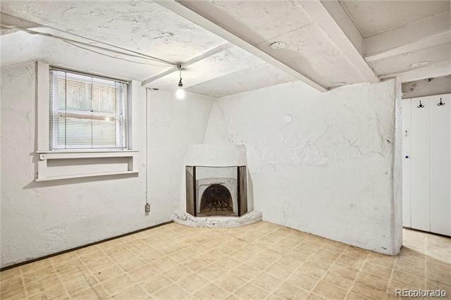 Building Photo - 840 Emerson St