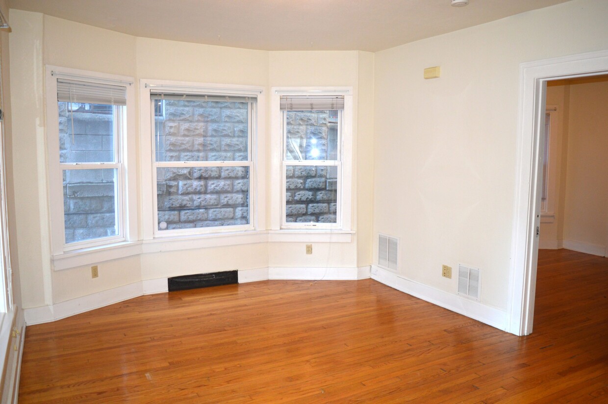 Foto principal - 314 E Mifflin St