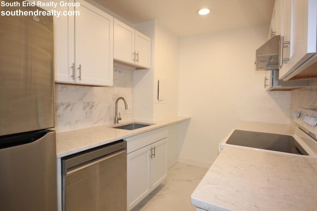 Primary Photo - 277 Beacon St